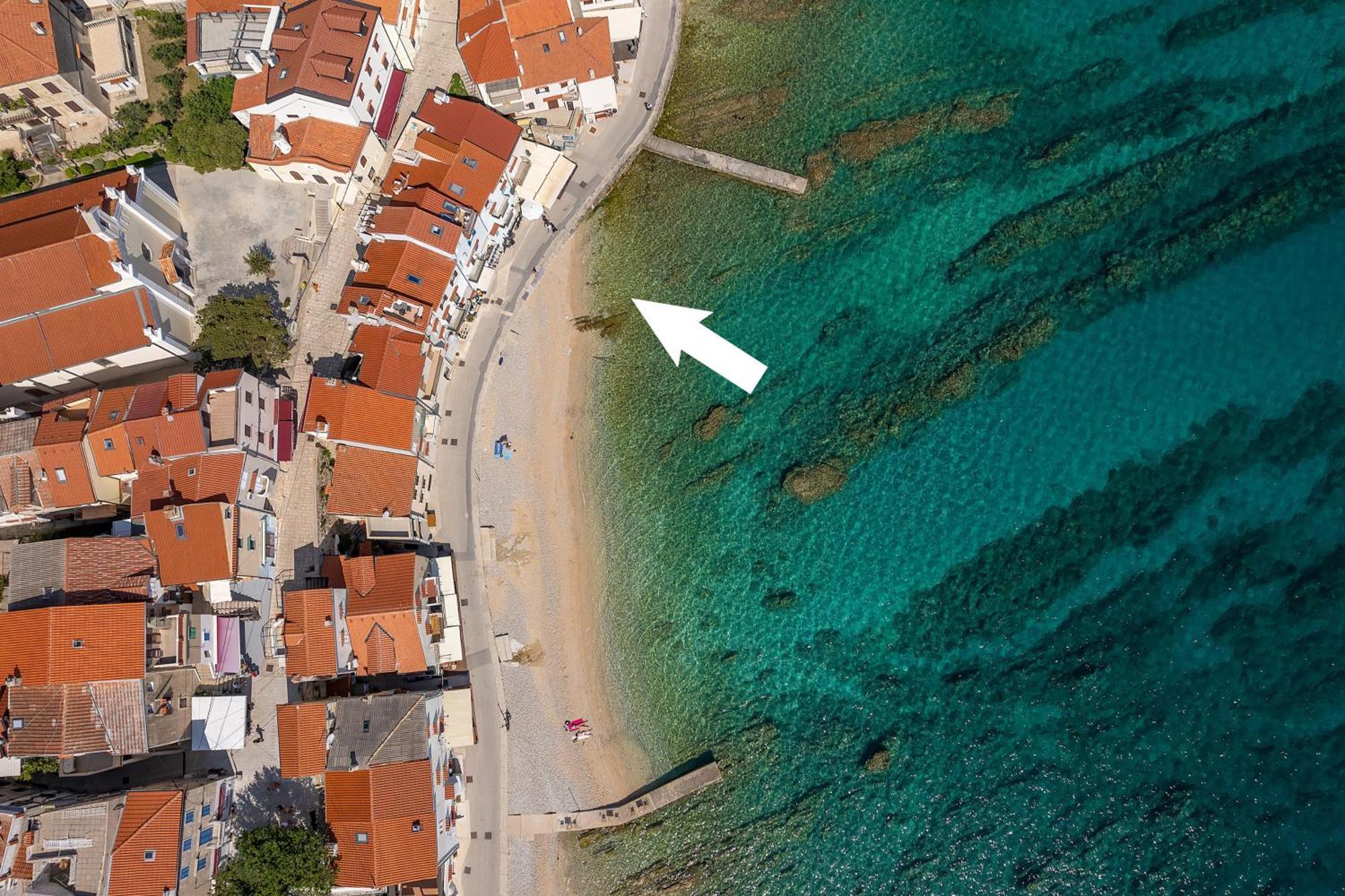 Apartment Nora By The Beach Baška Екстериор снимка