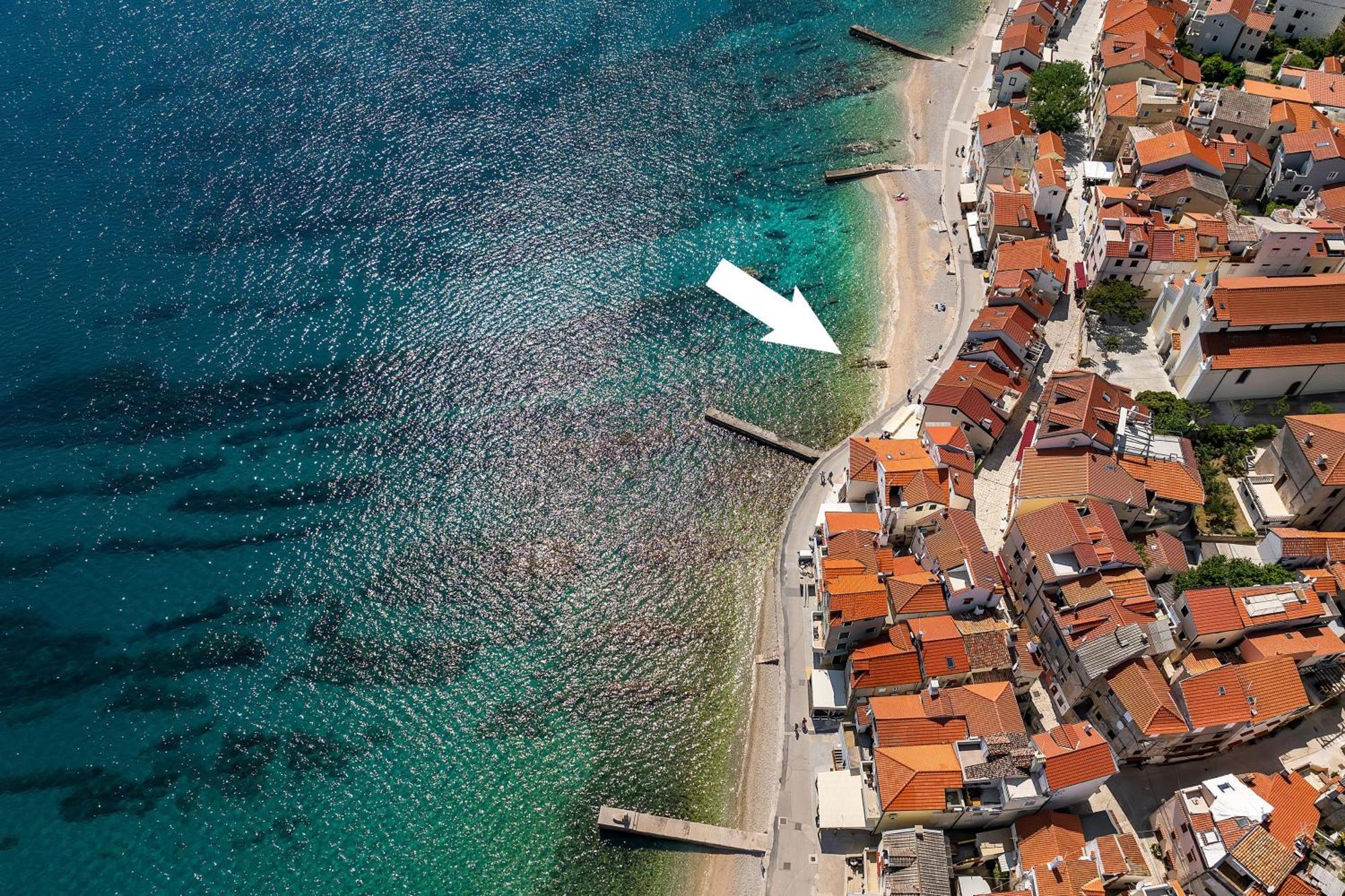 Apartment Nora By The Beach Baška Екстериор снимка